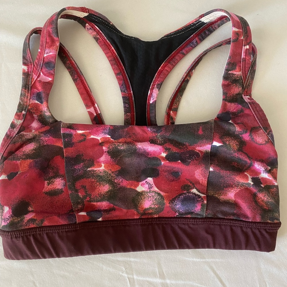 lululemon sports bra